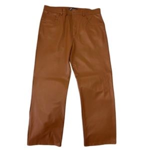 ZARA cropped straight leg faux leather brown pants.Size XL. Four pockets.